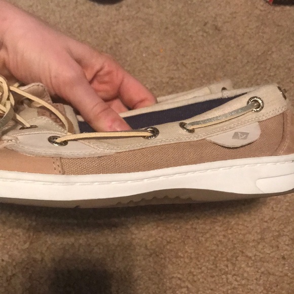 Sperry - Picture 2 of 2
